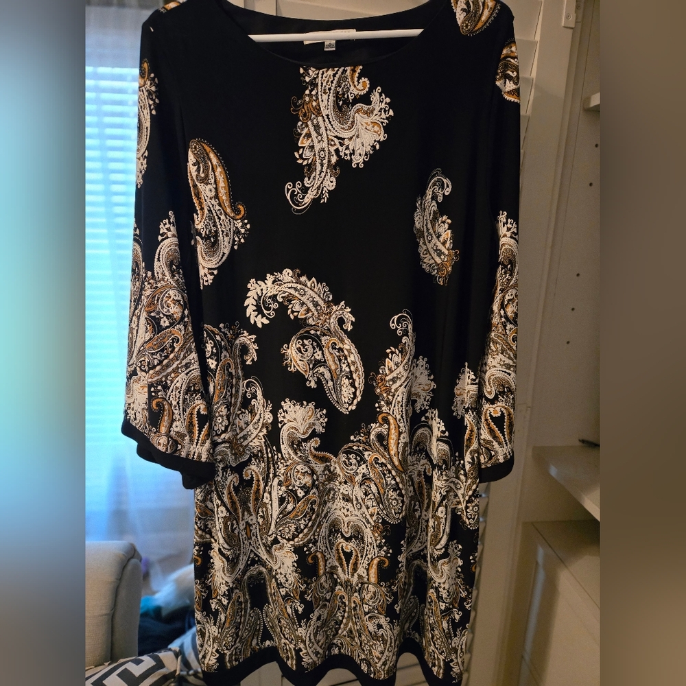 Studio One Black and Gold Paisley Long Sleeve Dress